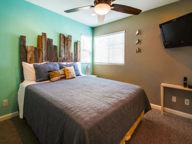 Four Bedroom Mission Beach Vacation Home Sleeps 12 Guests