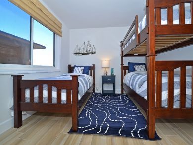 Bedroom 3 with Twin Bed & Bunk Beds
