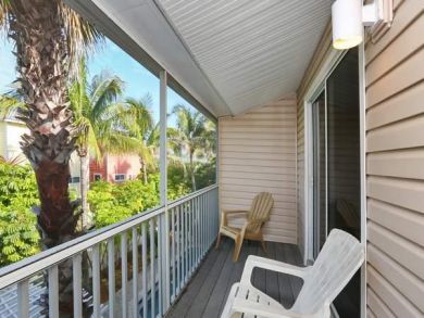 Screened Balcony