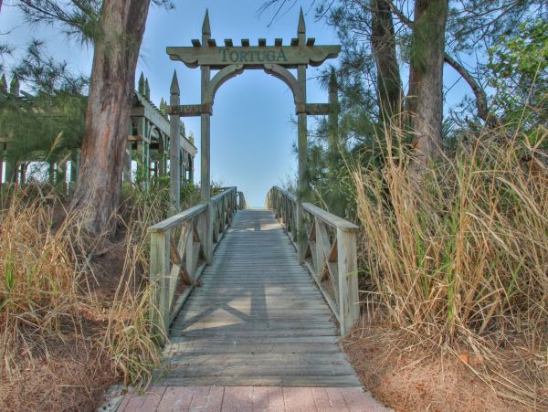 Two Bedroom Vacation Rental in Bradenton Beach