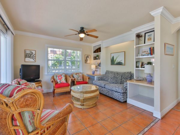 Bradenton Beach Two Bedroom Vacation Condo - Communal Pool