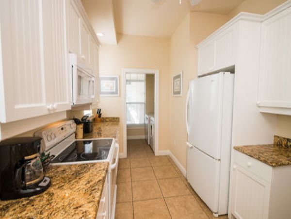 Lovely 1 Bedroom Vacation Condo