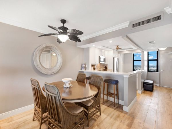 Exquisite Beachfront Condo on Marco Island - Your Perfect Retreat
