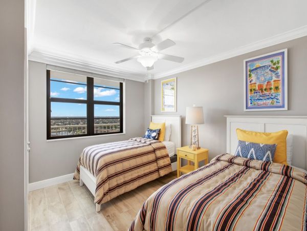 Exquisite Beachfront Condo on Marco Island - Your Perfect Retreat