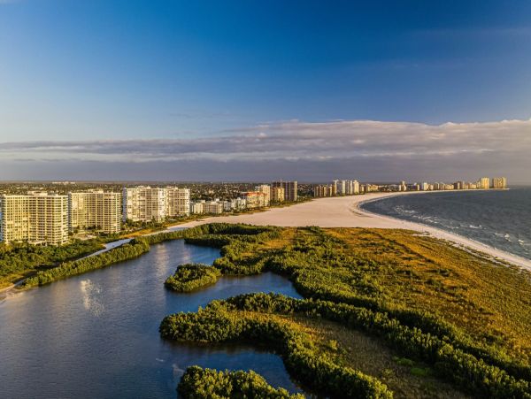 Exquisite Beachfront Condo on Marco Island - Your Perfect Retreat