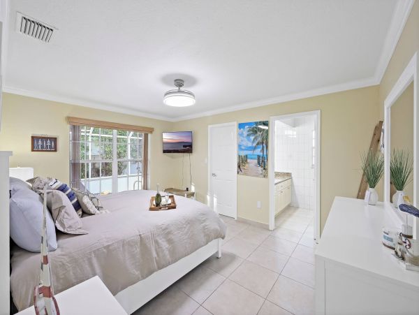 Waterfront Retreat Near Tigertail Beach