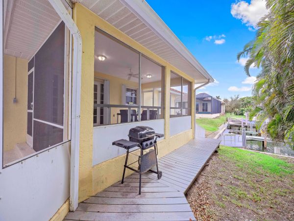 Waterfront Retreat Near Tigertail Beach