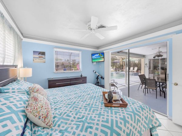 Marco Island Rental Beach Just a Short Walk Away NEW ARRIVAL!