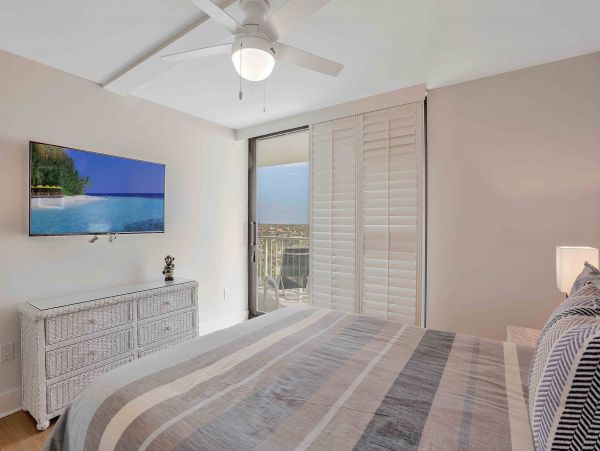 Beachfront Two Bedroom Luxury Marco Island Rental Six Guests