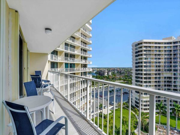 Beachfront Two Bedroom Luxury Marco Island Rental Six Guests