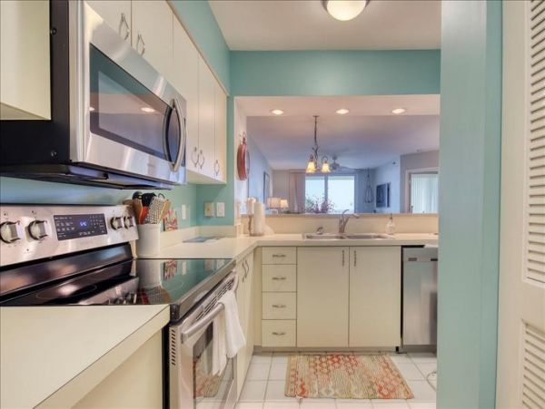 Marco Island Condo with Heated Pool and Tennis Court