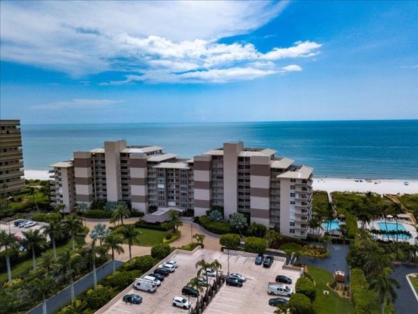 Marco Island Condo with Heated Pool and Tennis Court