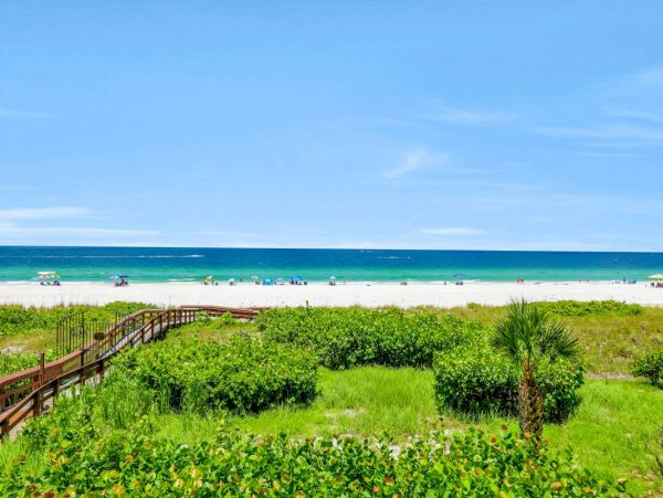 Stunning Lanai Overlooking the Gulf & Beach