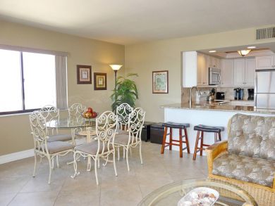 Marco Beachfront Vacation Condo Full Gulf Views Sleeps 6