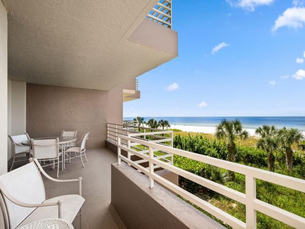 Marco Island Vacation Rental Two bedroom Plus Den