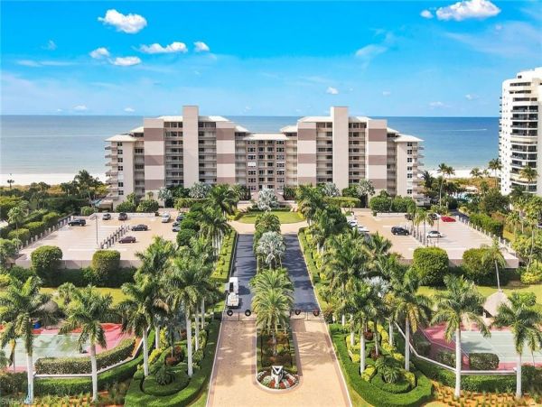Marco Island Vacation Rental Two bedroom Plus Den