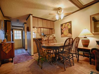 Kitchen & Dioning Area