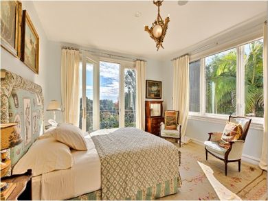 King Bed in Third Bedroom