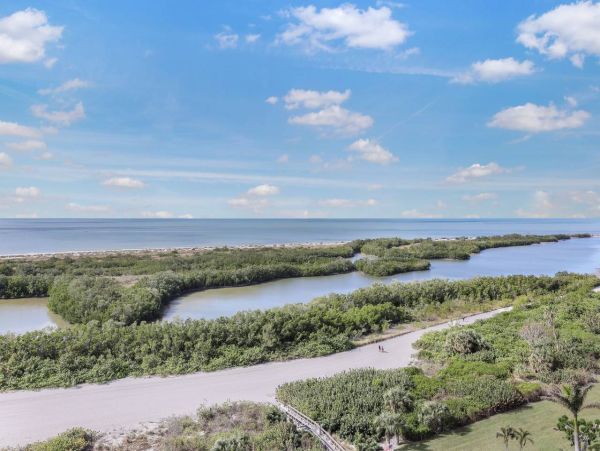 Marco Island Luxury Condo with Gulf Views - Your Perfect Getaway