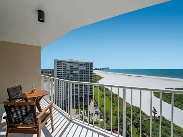 Marco Island Luxury Condo with Gulf Views - Your Perfect Getaway