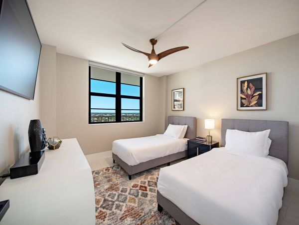Marco Island Luxury Condo with Gulf Views - Your Perfect Getaway