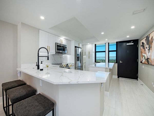 Marco Island Luxury Condo with Gulf Views - Your Perfect Getaway