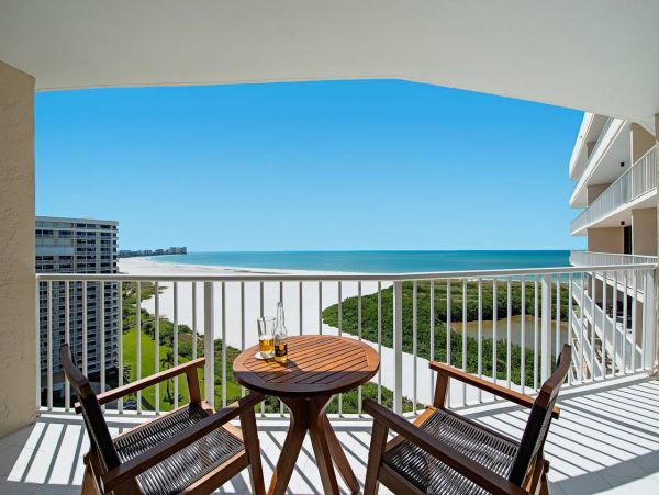 Marco Island Luxury Condo with Gulf Views - Your Perfect Getaway