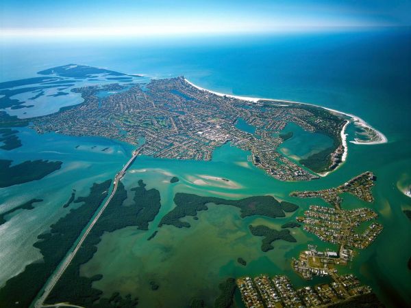 Marco Island Luxury Condo with Gulf Views - Your Perfect Getaway