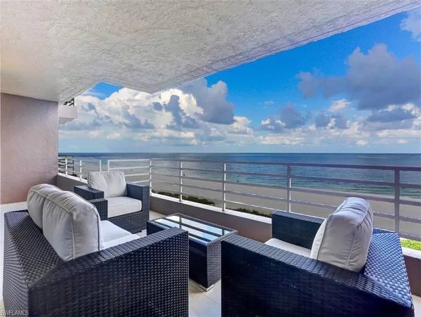 Beachfront Condo with 2 Bedrooms & Full Ocean Views