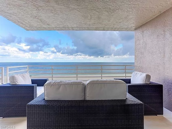 Beachfront Condo with 2 Bedrooms & Full Ocean Views