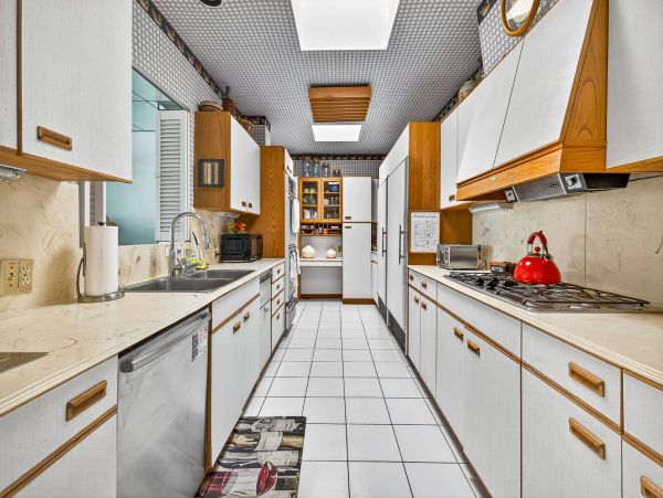 Redington Beach Vacation Rental Home with Beachfront Pool