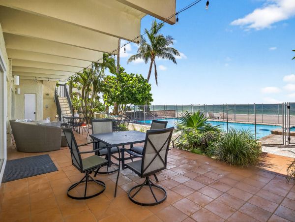 Redington Beach Vacation Rental Home with Beachfront Pool