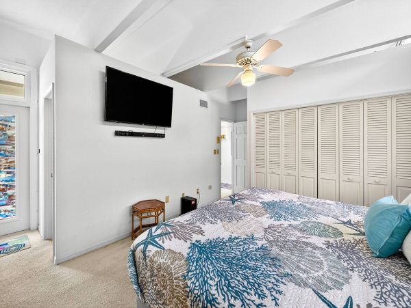 Redington Beach Vacation Rental Home with Beachfront Pool