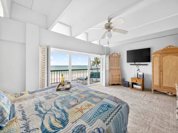 Redington Beach Vacation Rental Home with Beachfront Pool