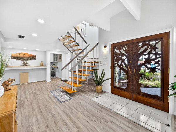 Redington Beach Vacation Rental Home with Beachfront Pool