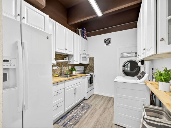 Redington Beach Vacation Rental Home with Beachfront Pool