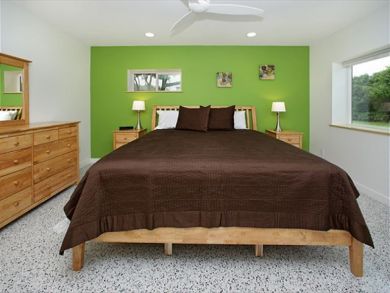 King Bed in Third Bedroom