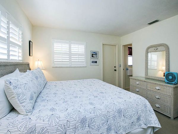 Steps to the Beach from this 4 Bedroom Sanibel Pool Home