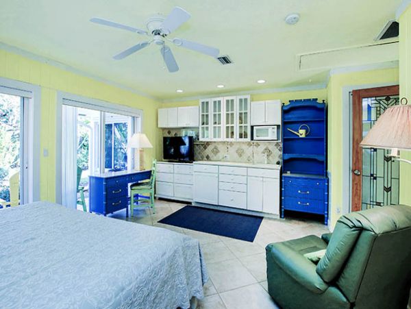 Steps to the Beach from this 4 Bedroom Sanibel Pool Home