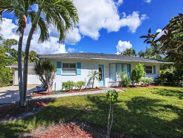 Steps to the Beach from this 4 Bedroom Sanibel Pool Home