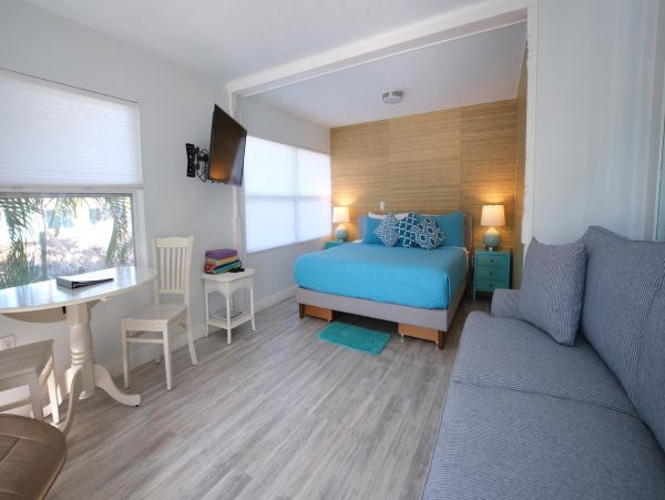 Lovely Vacation Getaway Close to the Beach in Siesta Key