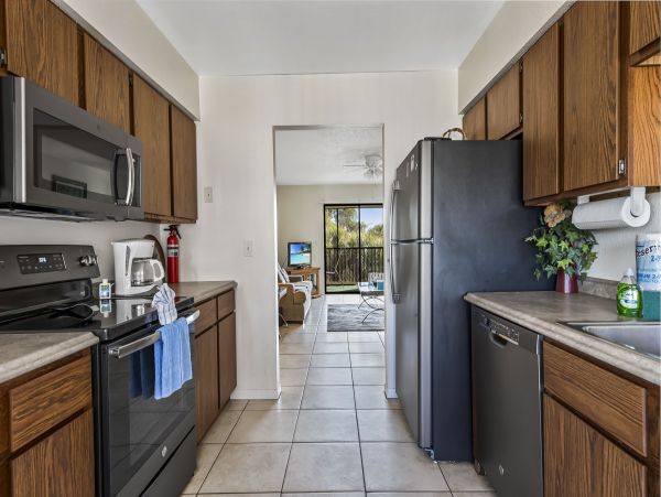 Charming Vacation Condo on Holmes Beach Sleeps Six