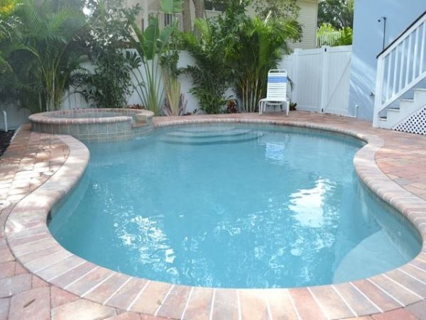 Holmes Beach Three Bedroom Duplex Pool Home Walk To Beach