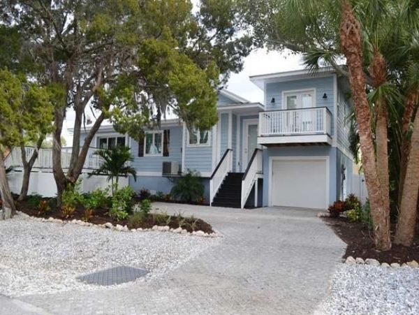 Holmes Beach Three Bedroom Duplex Pool Home Walk To Beach