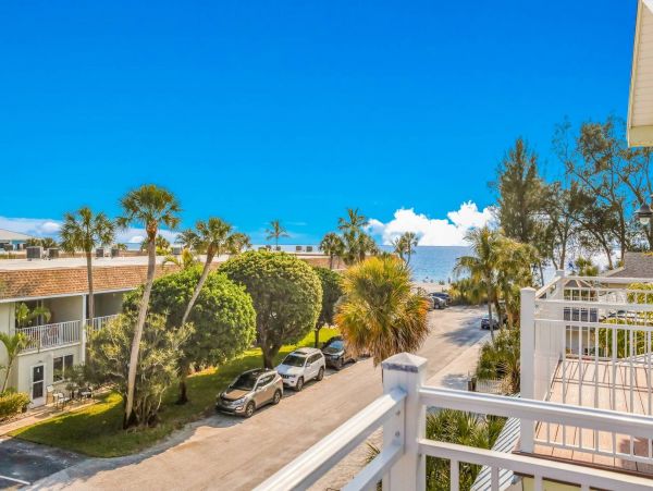 Anna Maria Island Five Bedroom Luxury Vacation Rental