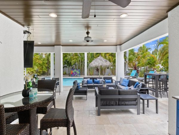 Anna Maria Island Five Bedroom Luxury Vacation Rental