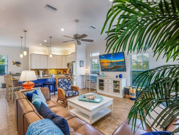 Anna Maria Island Five Bedroom Luxury Vacation Rental