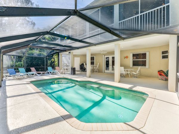 Luxury Captiva Five Bedroom Vacation Rental With Pool