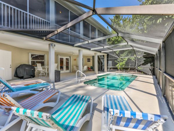Luxury Captiva Five Bedroom Vacation Rental With Pool