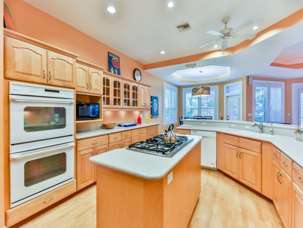 Luxury Captiva Five Bedroom Vacation Rental With Pool
